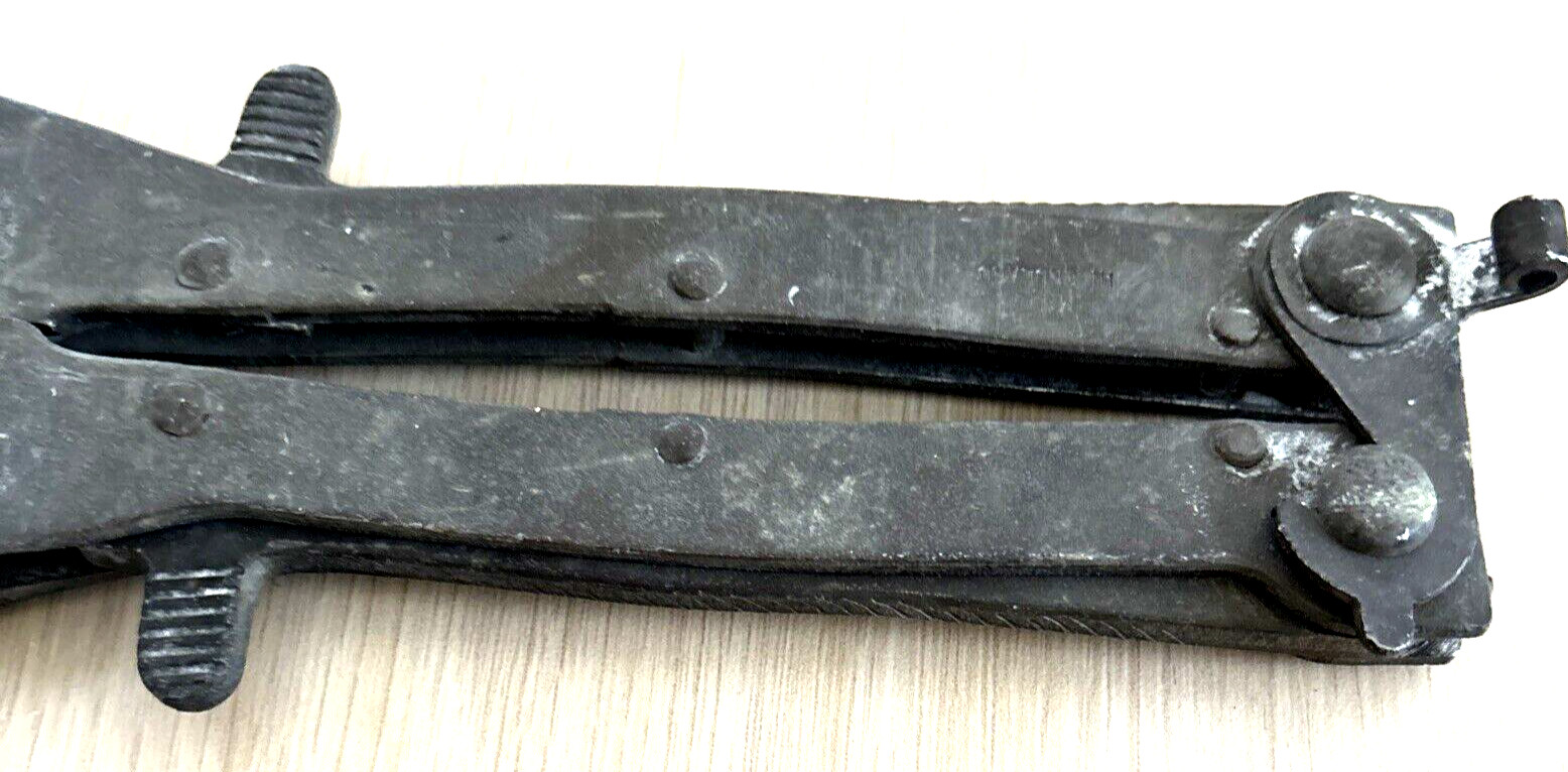 BRITISH HEAVY DUTY FOLDING WIRE CUTTERS WW2 TO 21
