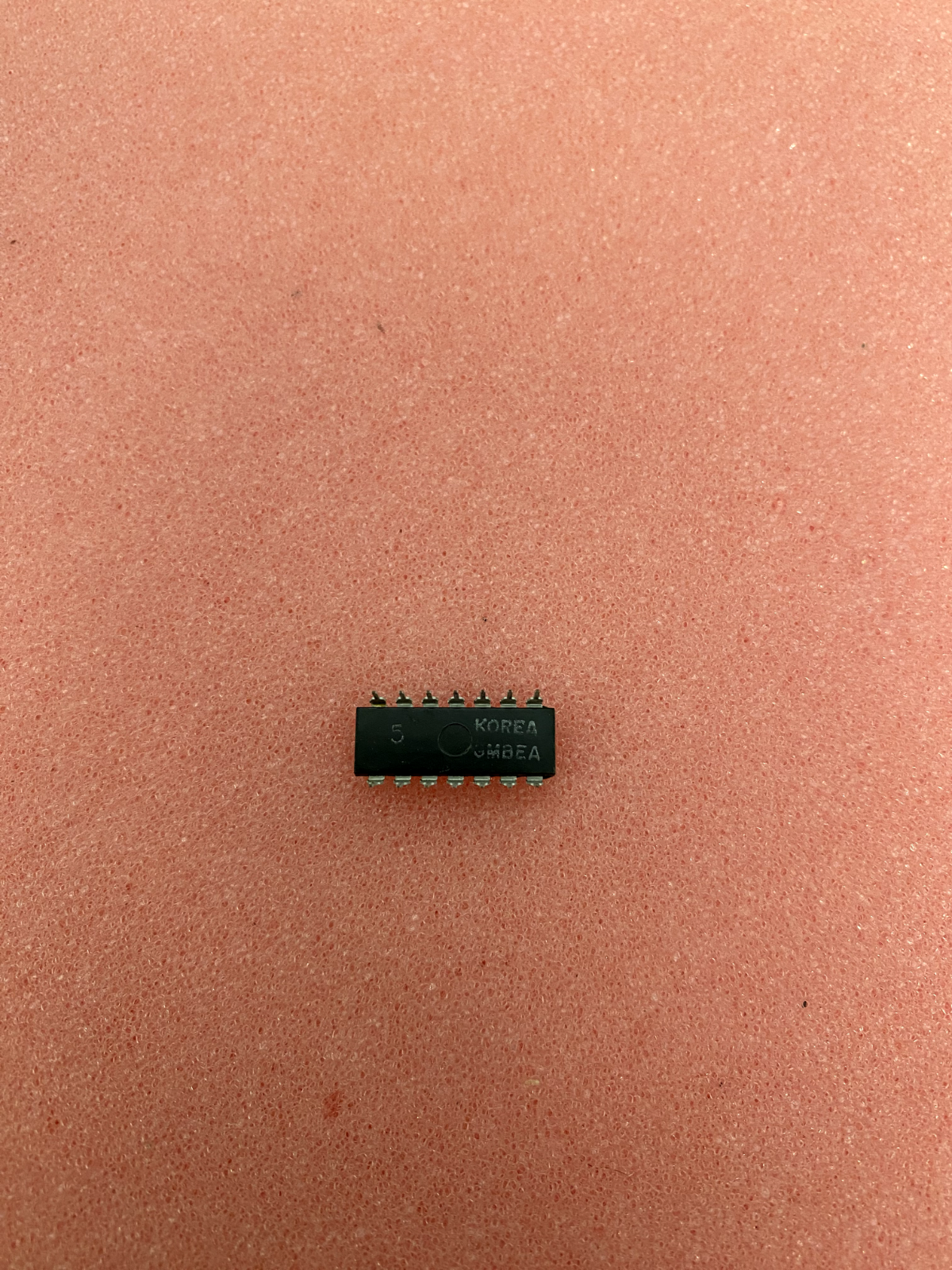 Motorola MC4024P Dual Voltage Controlled Multivibrator