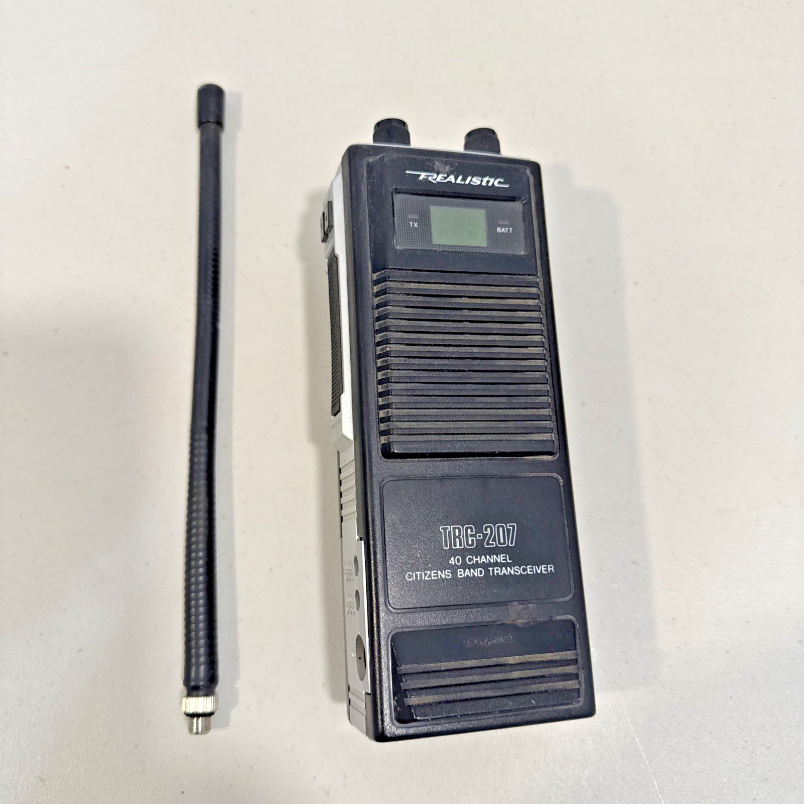 Realistic TRC-207 40 Channel Citizens Band Transceiver Untested Parts Only
