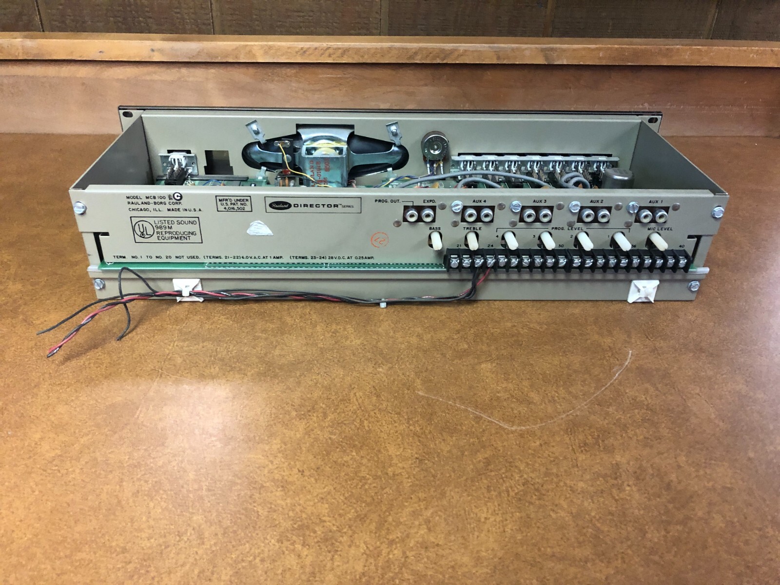 Rauland MCB100