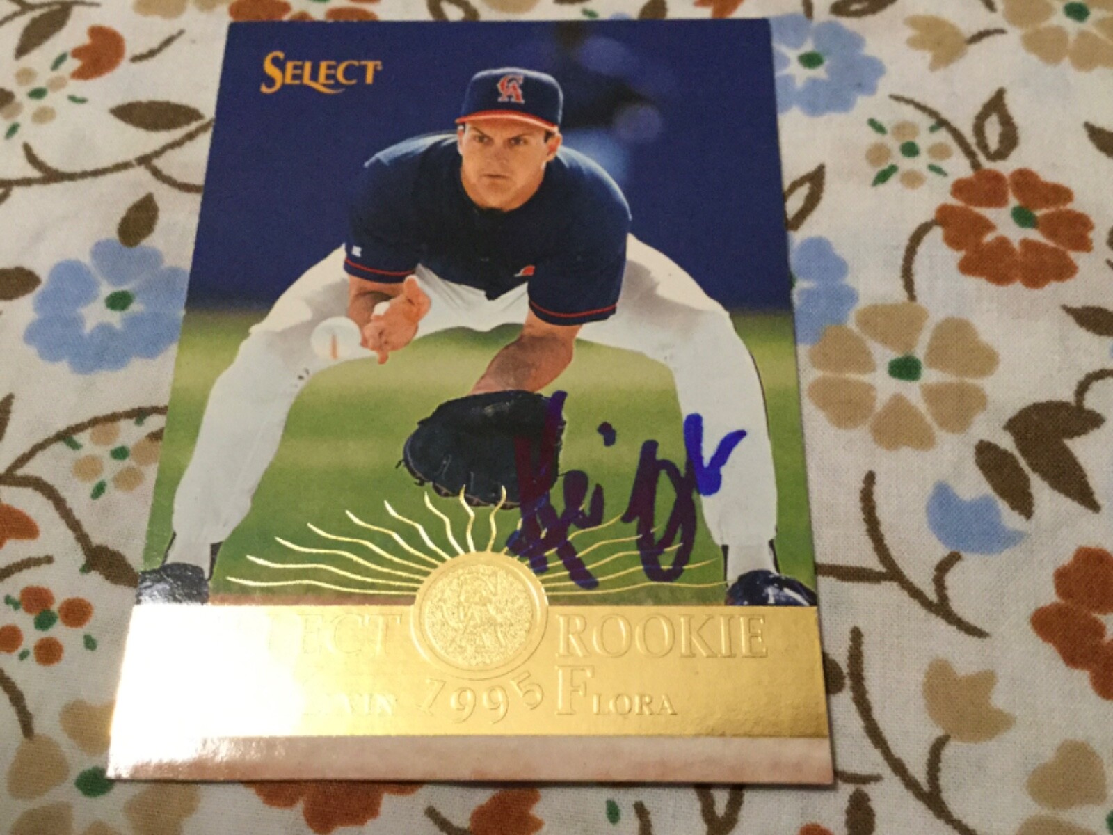 1995 SELECT KEVIN FLORA Autographed Signed Baseball Card ANGELS