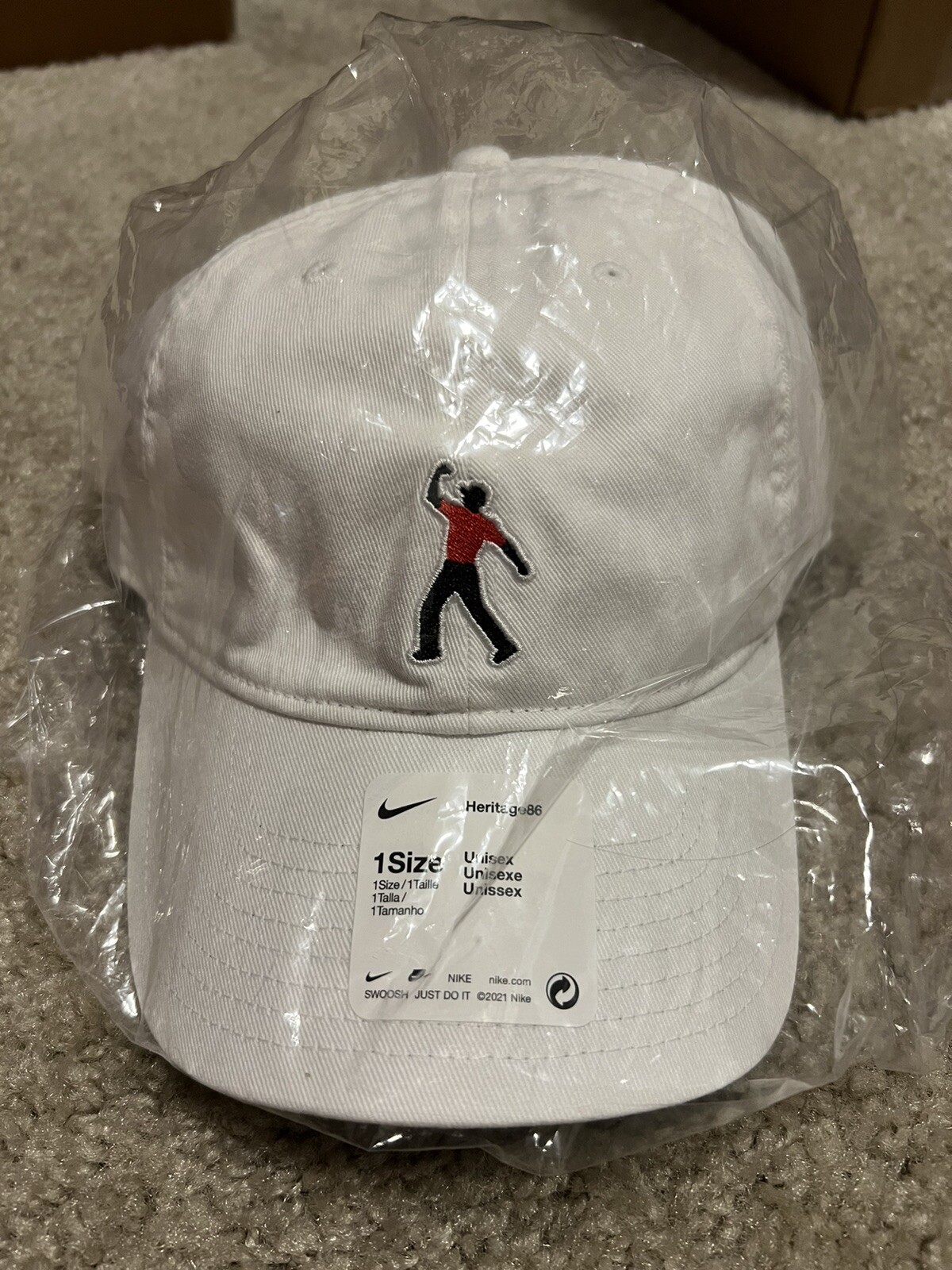 🔥NIKE TIGER WOODS FIST PUMP HAT WHITE DA3317-100 AUTHENTIC NEW W/ TAGS 🐅