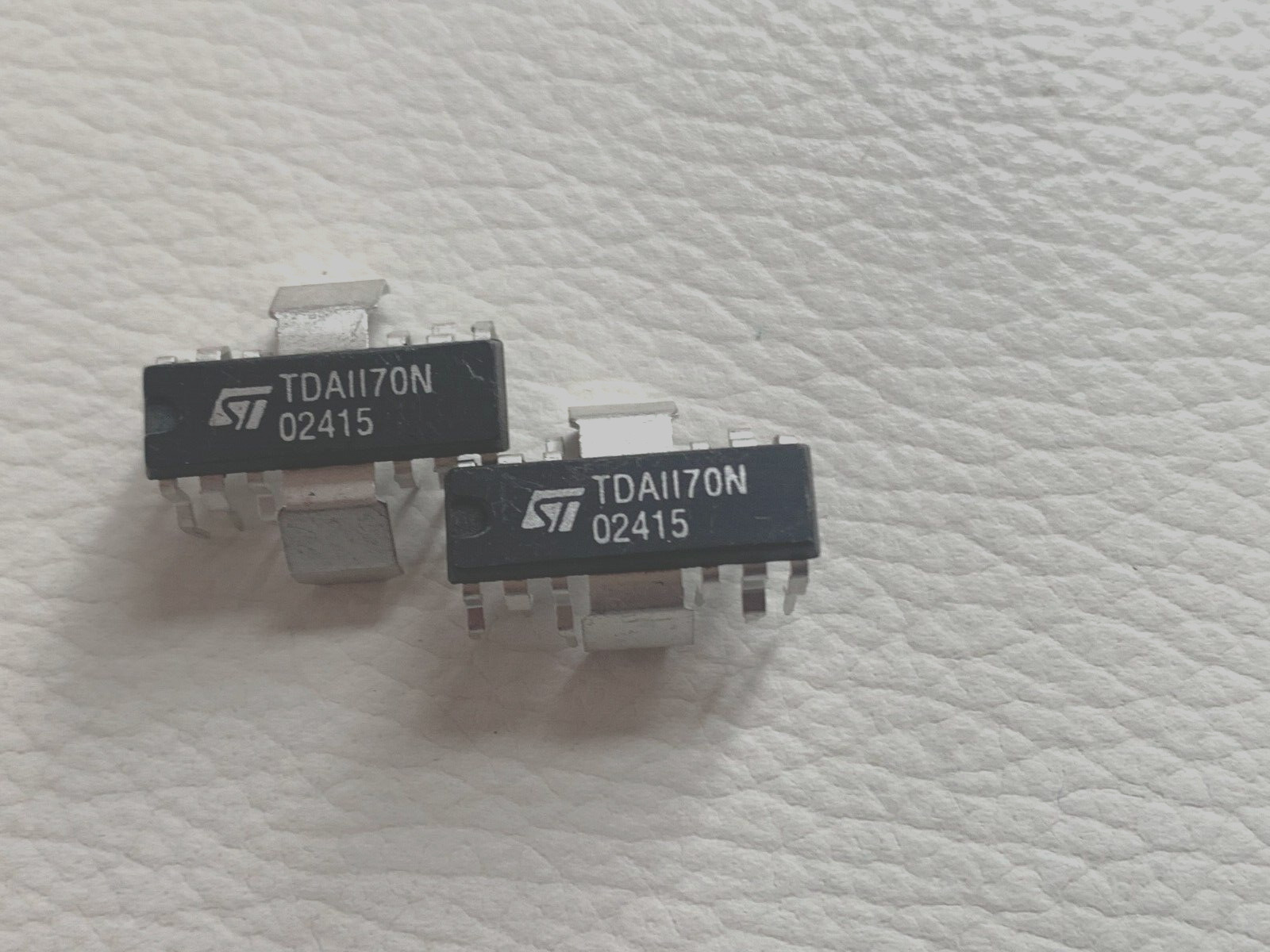 LOT OF 2 TDA1170N LOW NOISE TV VERTICAL DEFLECTION IC
