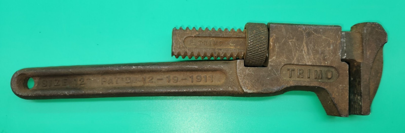 Vintage Trimo 12" working adjustable pipe wrench pat. 12-10-1911 weighs 3.2lbs
