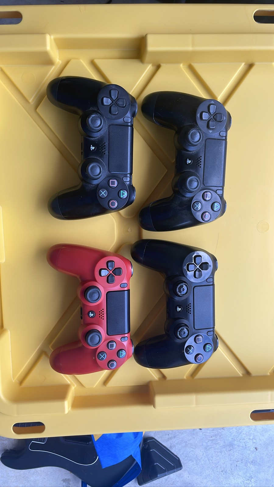 Lot of 4 Sony PlayStation 4 PS4 DualShock 4 Wireless Controll flaws tested work