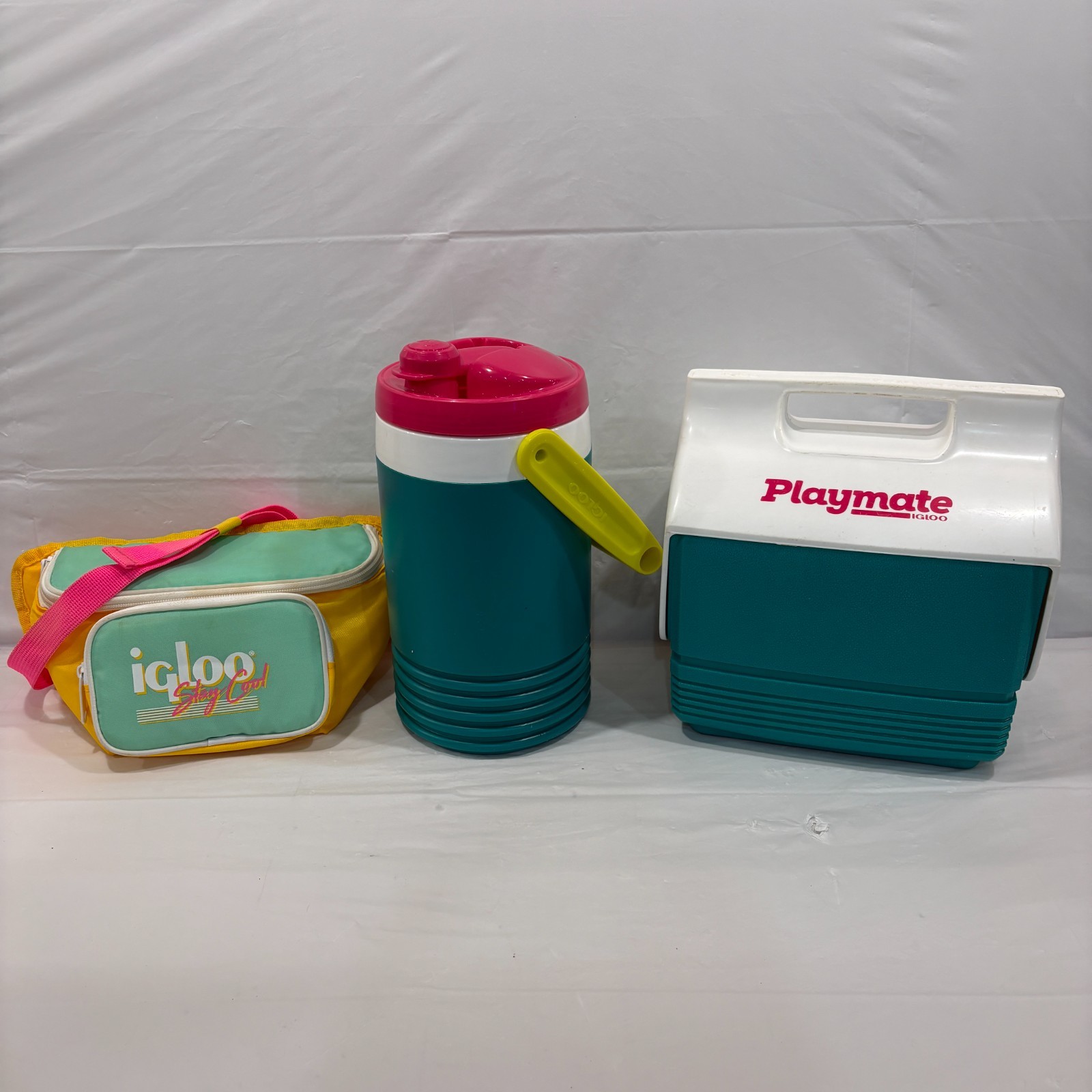 Igloo 4 qt Retro Playmate Mini Cooler with Water Cooler and Fanny Pack