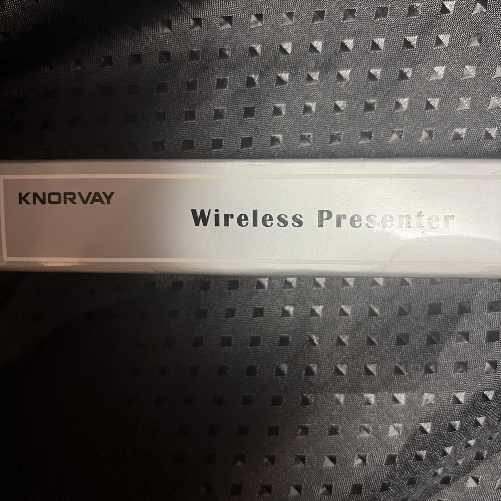 KNORVAY No 277 wireless Presenter with Laser Pointer, Rechargeable, NIB