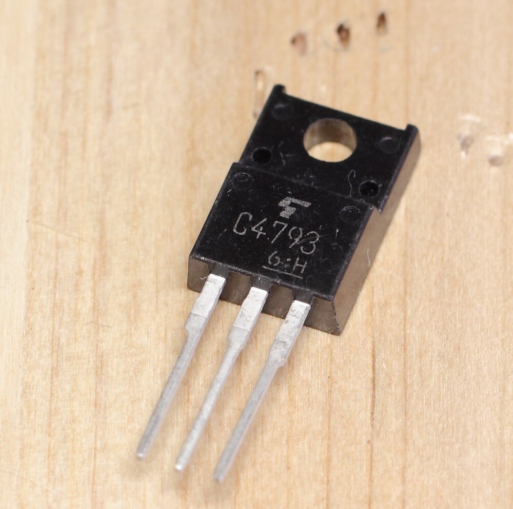2 PCS 2SC4793 Toshiba Medium Power Transistors  TO-220F