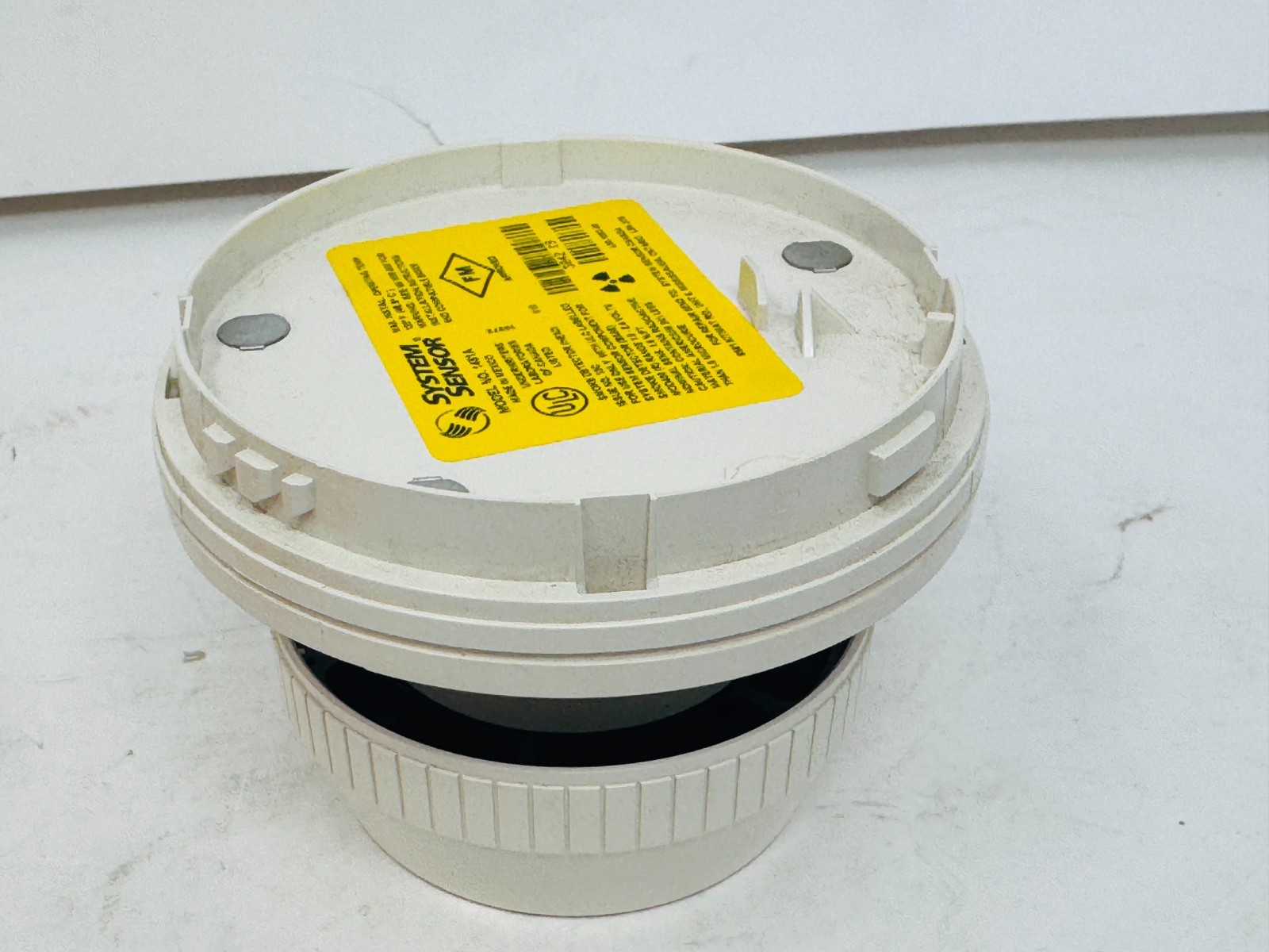 System Sensor ionization Plug-in Smoke Detector Model 1451A Open Box