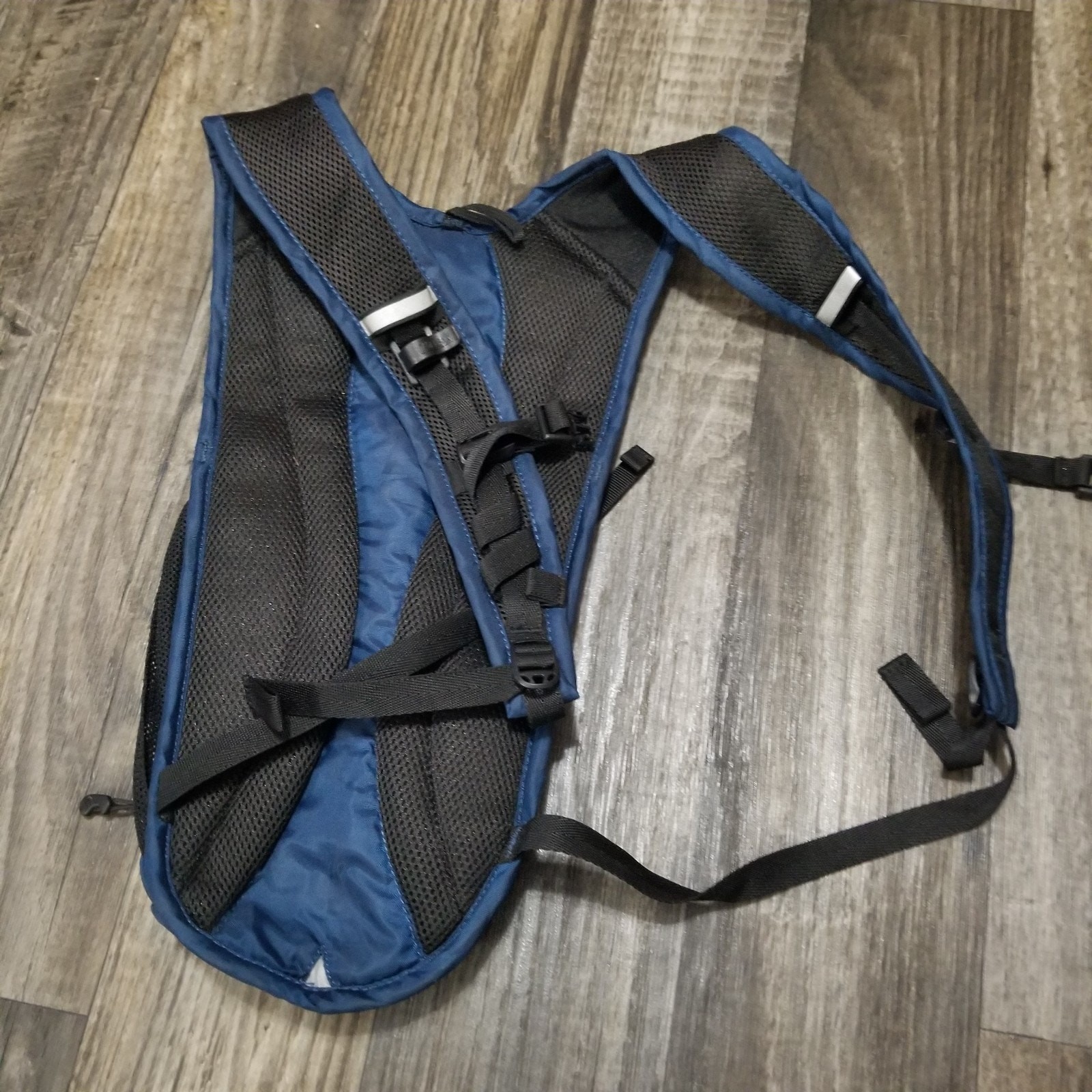 Camelbak Velocity 2.5L 85oz. Hydration Pack Black Blue (No Bladder)