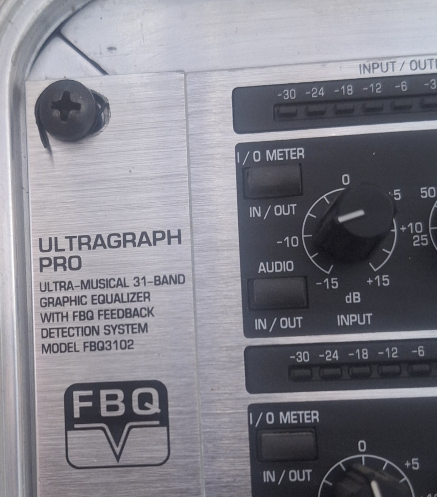 Behringer Ultragraph Pro 31-Band Graphic Equalizer FBQ3102 ( read description)