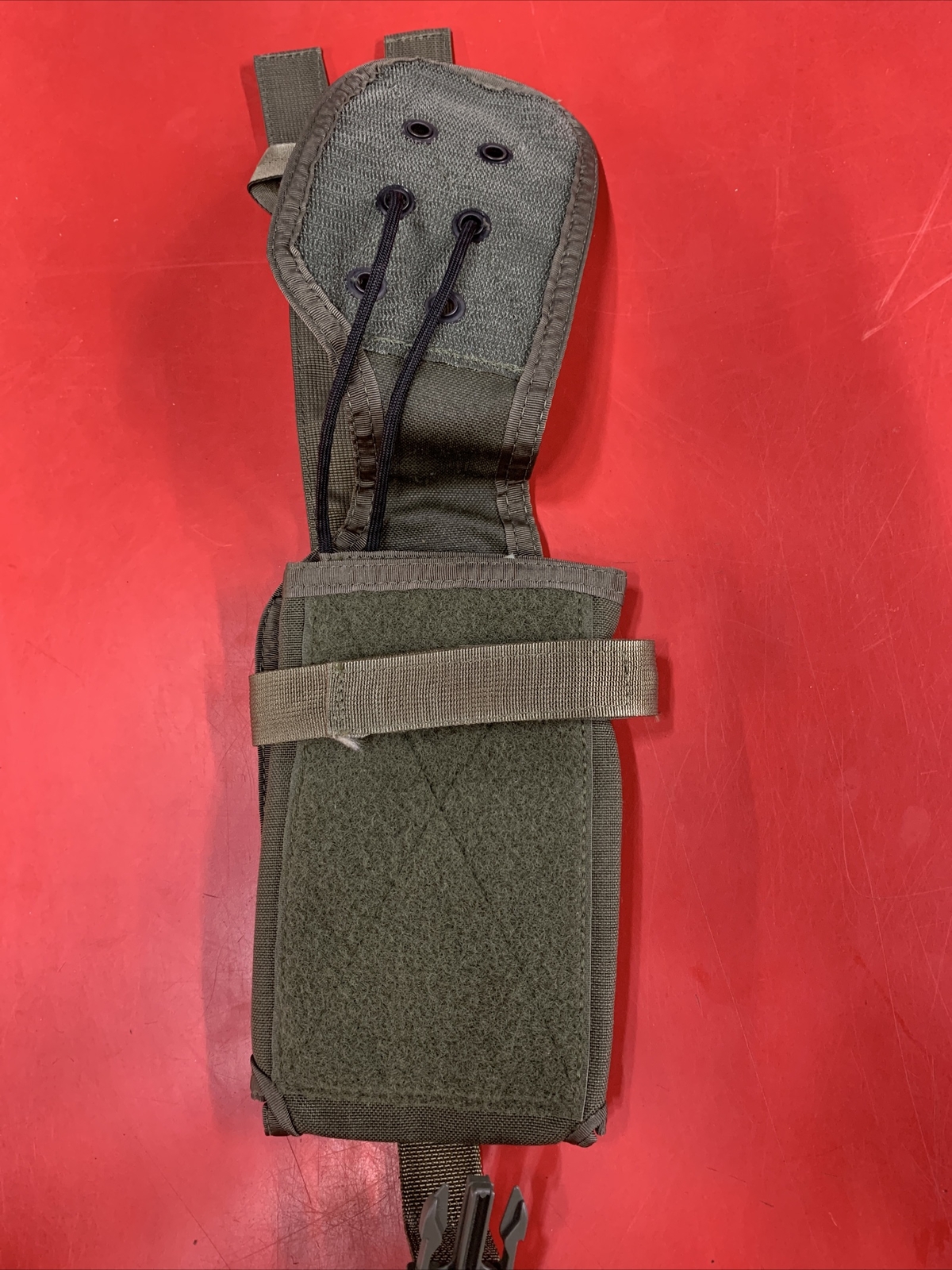MSA Paraclete Universal Radio Pouch Forest Green