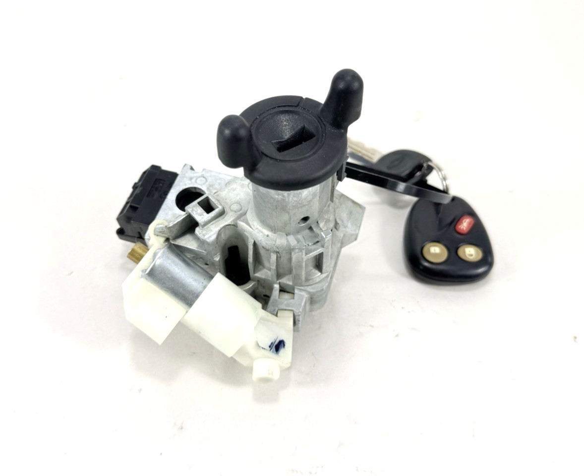 2002-2009 Trailblazer Envoy Ignition Switch Lock Cylinder Housing W/ Key OEM