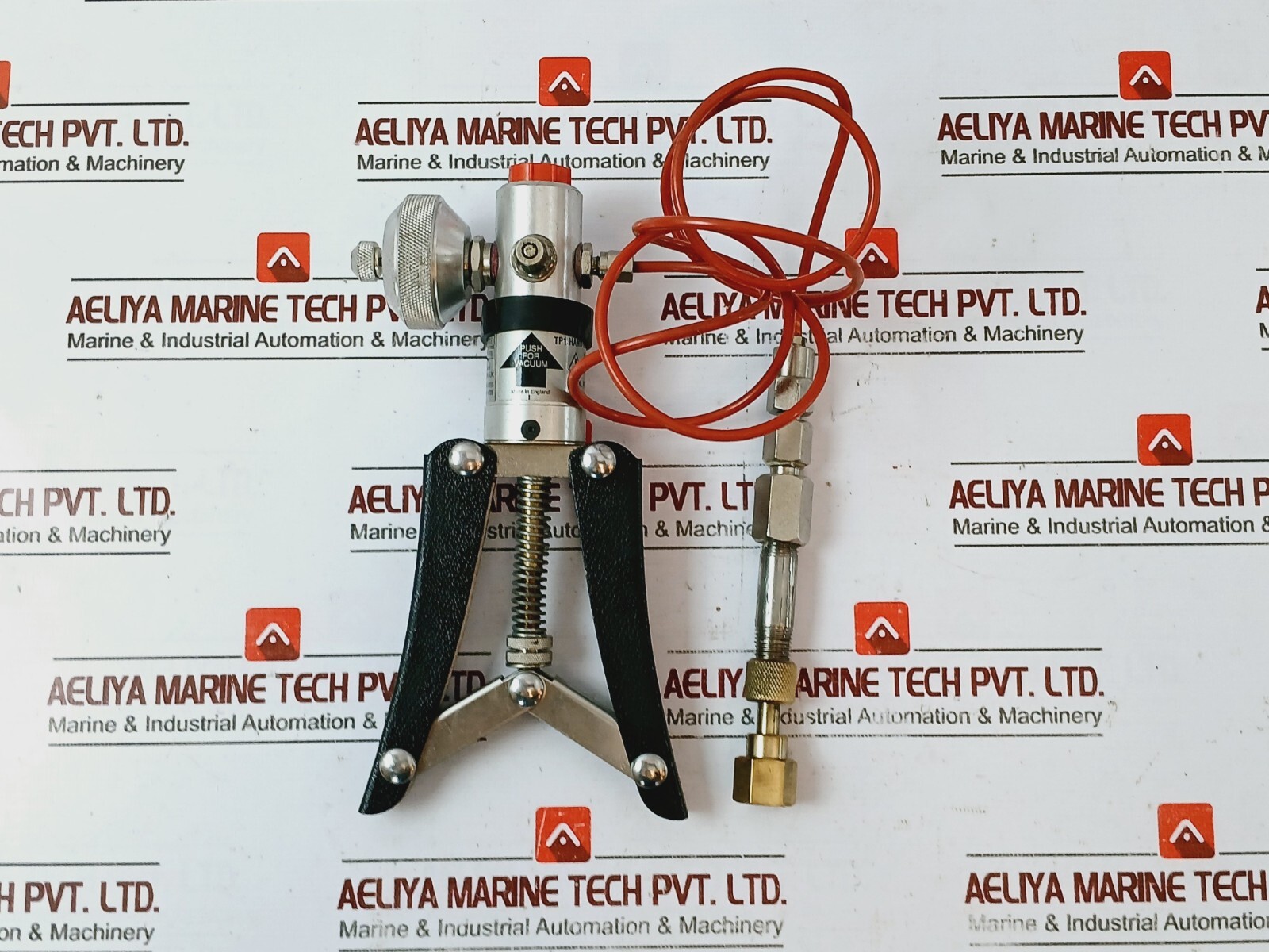 Si Pressure Instruments TPI Hand Held Test Pump Kit Max 25 Bar / 360 PSI