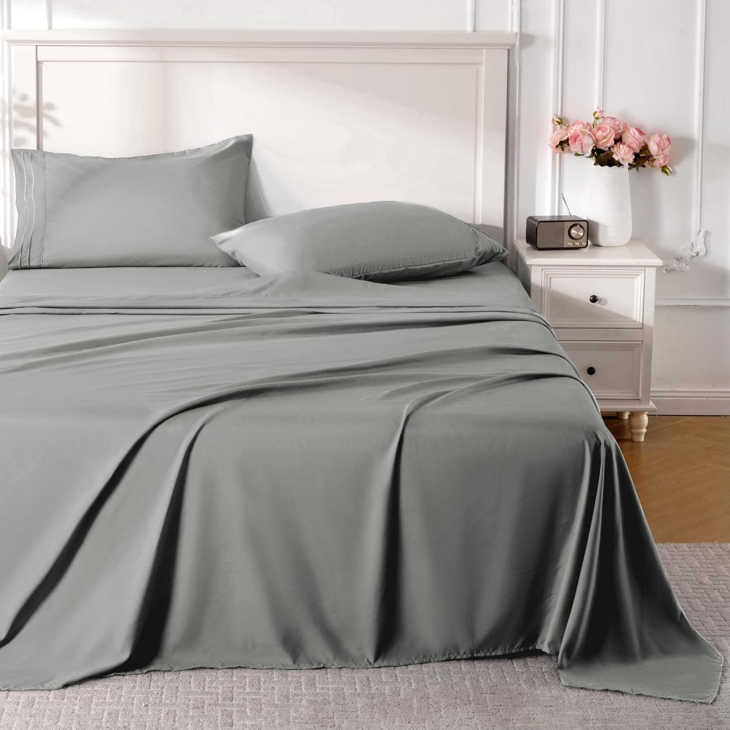 White Queen Sheet Set 4 Pieces Soft Bedding Queen Sheet Set Breathable & Cooling