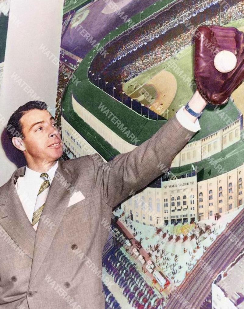 GX710 Joe DiMaggio NY Yankees 02 8x10 11x14 16x20 Colorized Photo