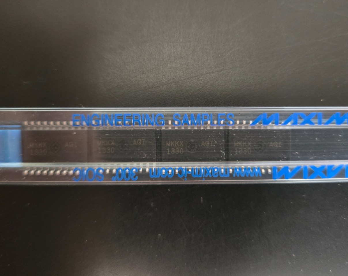 1pc Maxim MAX203CWP RS-232 Interface IC TRANSCEIVER FULL 2/2 16-SOIC ~NEW~