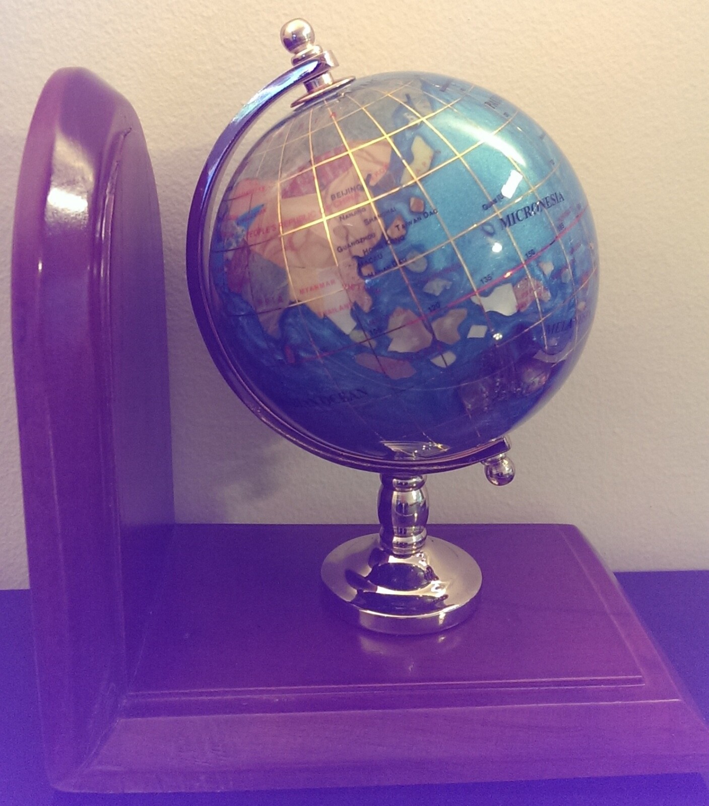 gemstone world globe light blue 4"(110mm) diameter bookend BEST PRICE AVAILABLE 