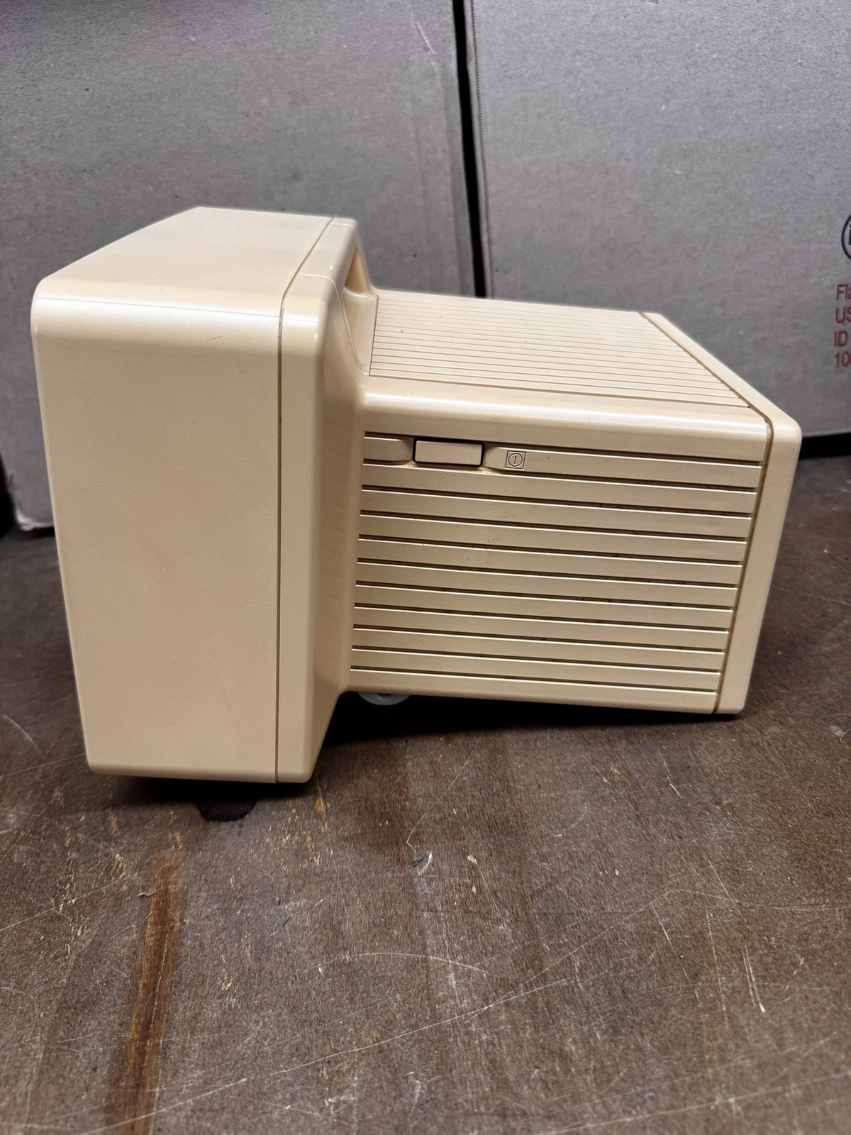 Vintage Apple IIc Computer A2M4090 Monitor