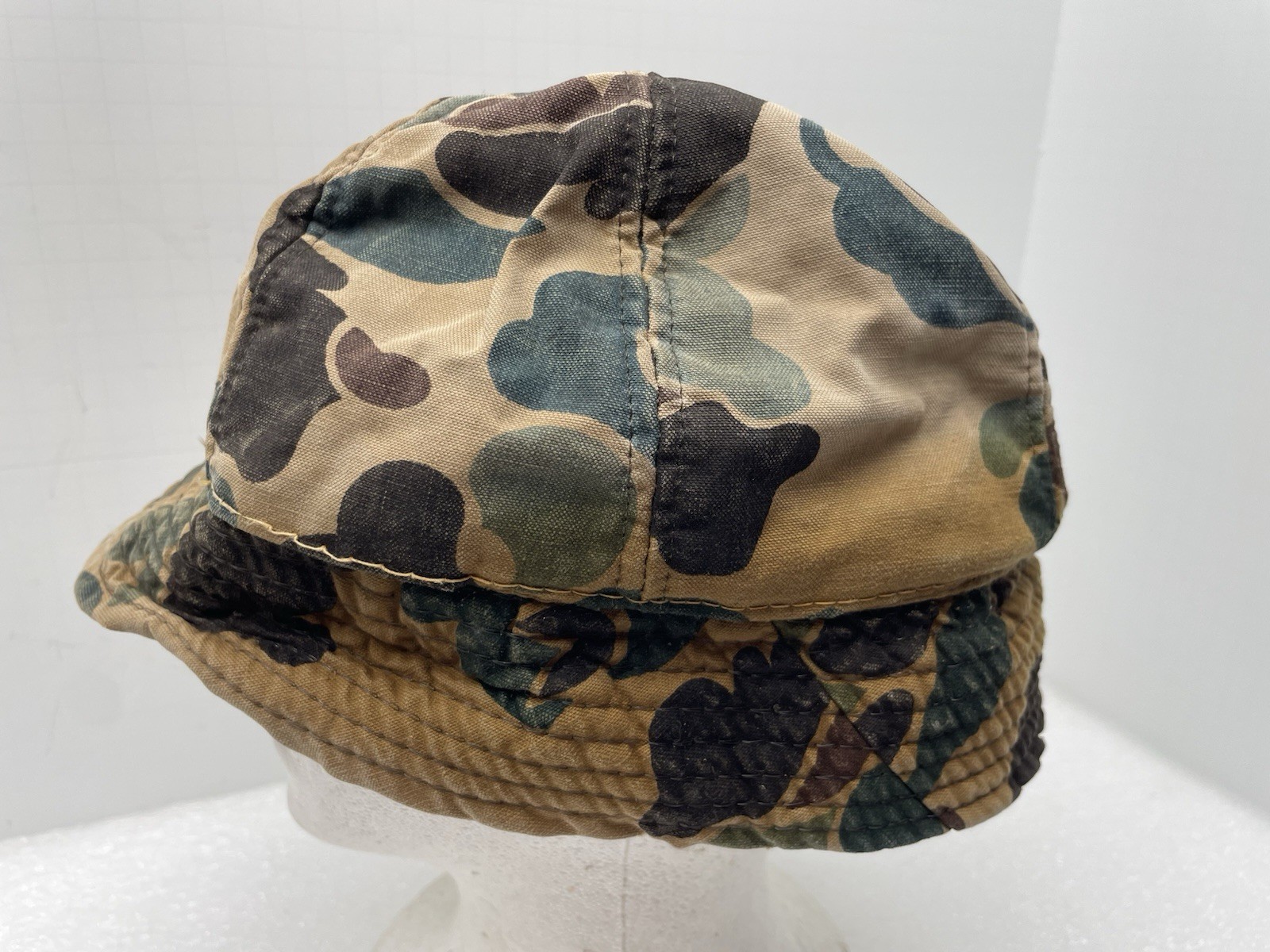 VINTAGE CAMO BUCKET HATS DUCK HUNTING 7-3/8 TO 7-1/2 DISTRESSED JONES STYLE