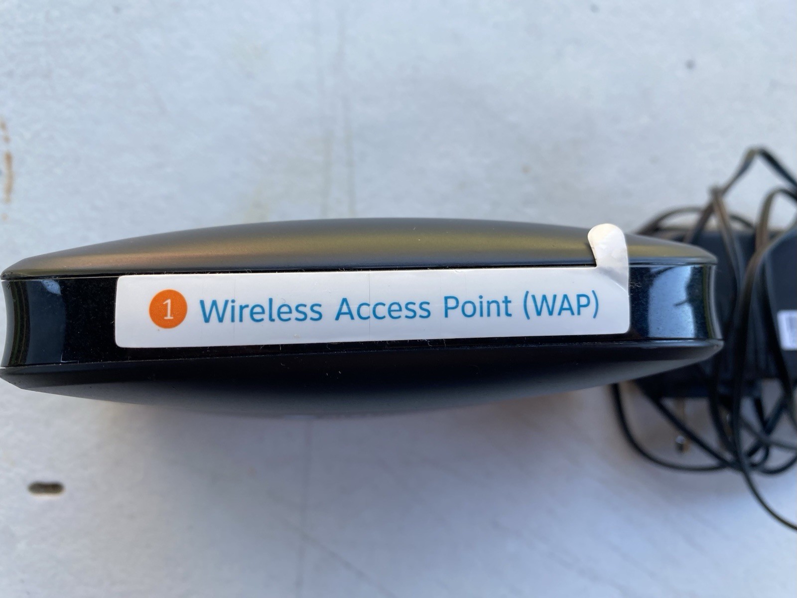 AT&T U-verse Cisco Wireless Access Point - VEN401-AT in Excellent Condition