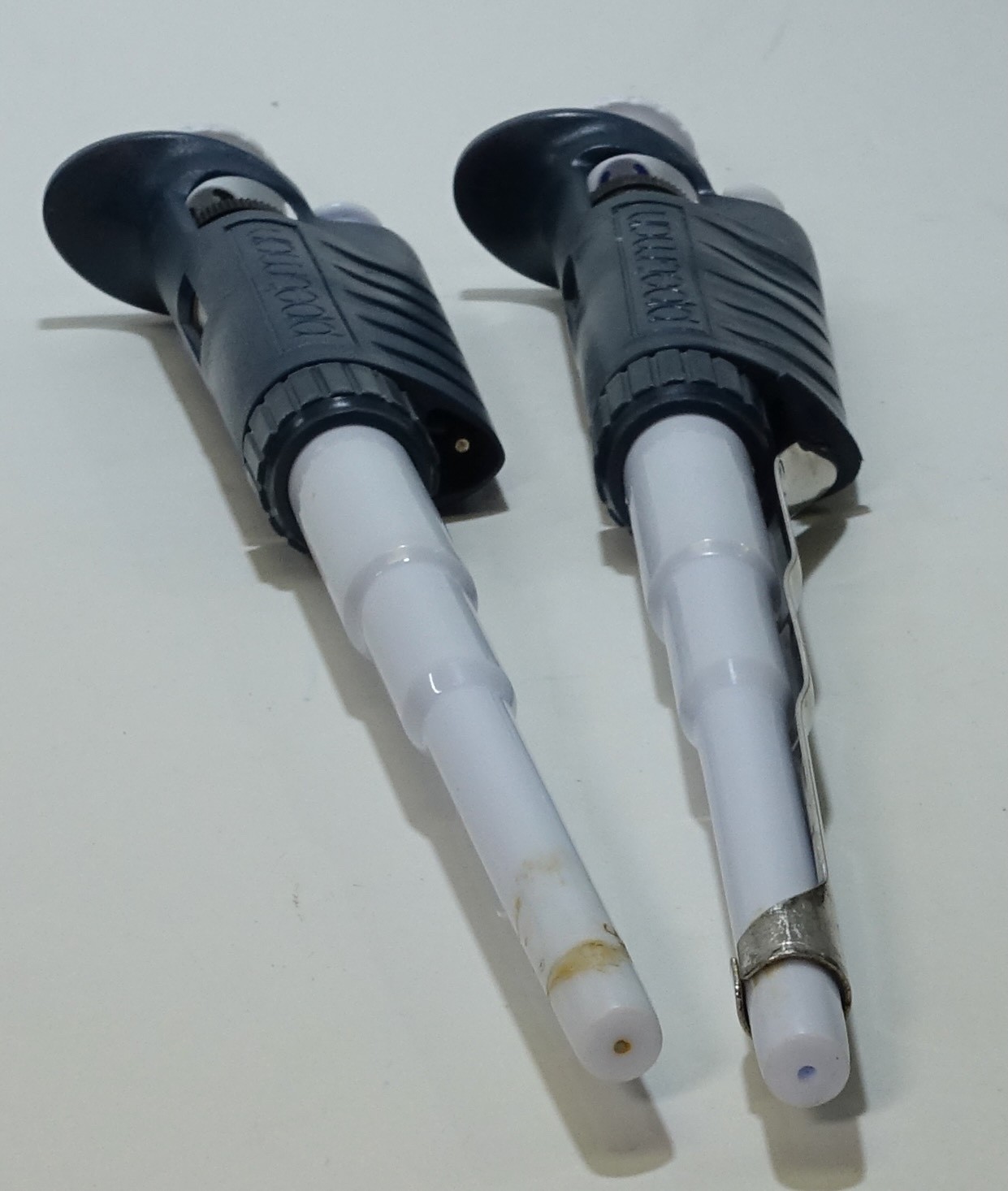 2X Gilson Pipetman P1000 Pipettes, needs calibration and service