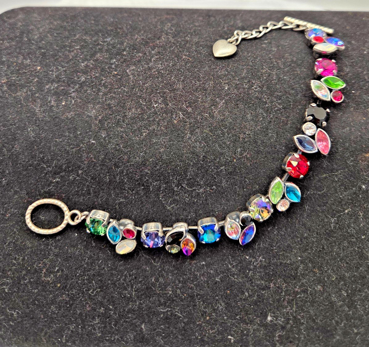 Crystal and opaque gunmetal bracelet - OOAK and handmade