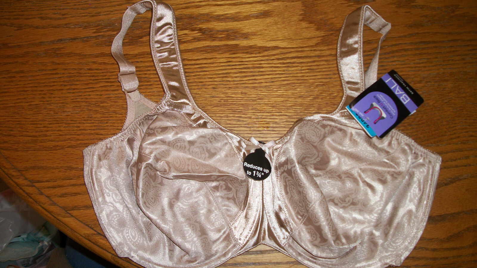 Bra Bali 40DDD or 40G minimizer beige Black UW Satin Tracings lined 3562 NWT