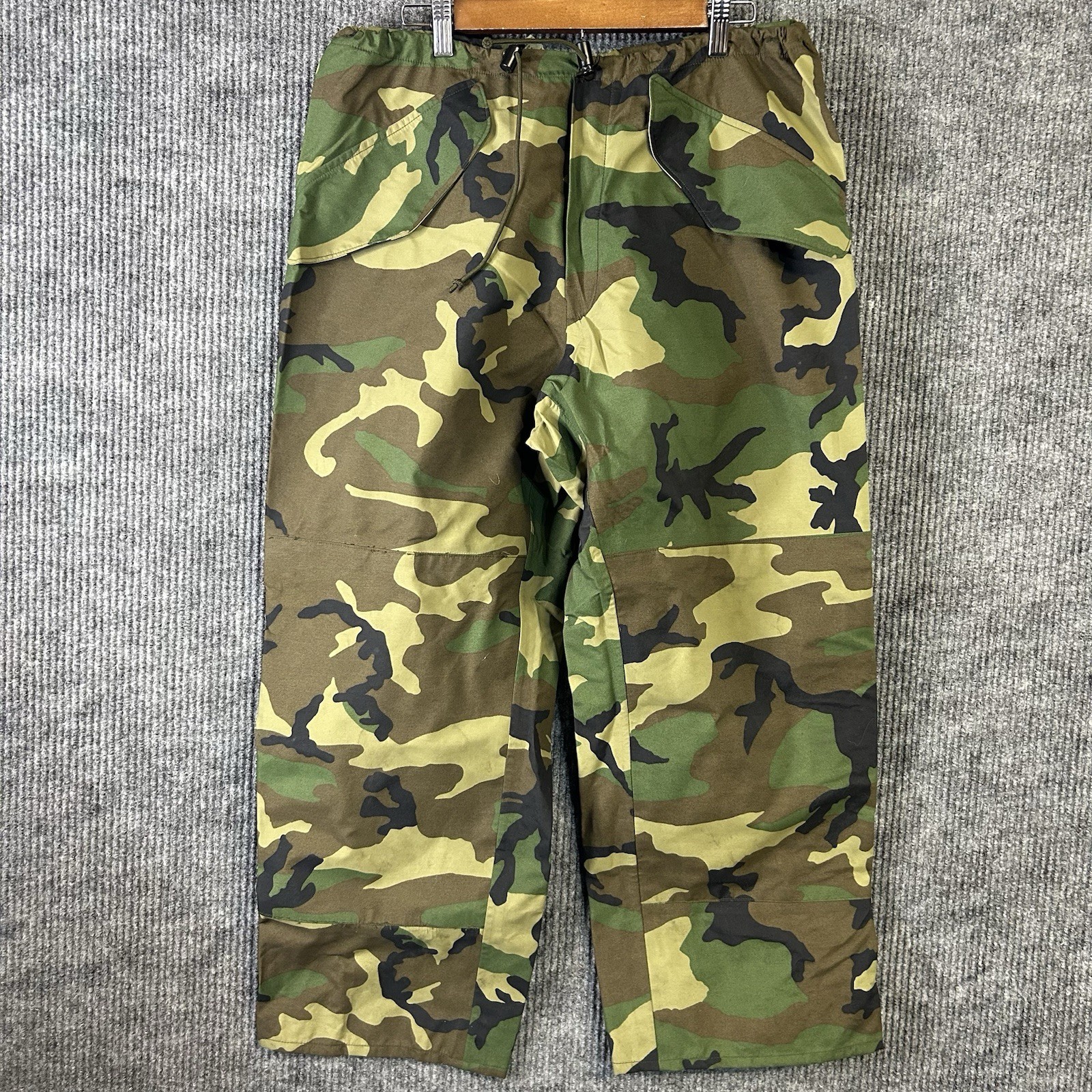Military Gore Tex Pants Men’s Medium Short Woodland Camo NWOT