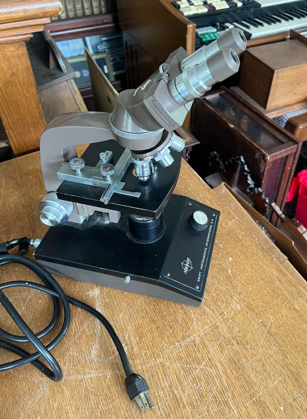 Vintage Swift No. 652415 Microscope with 4 Lenses