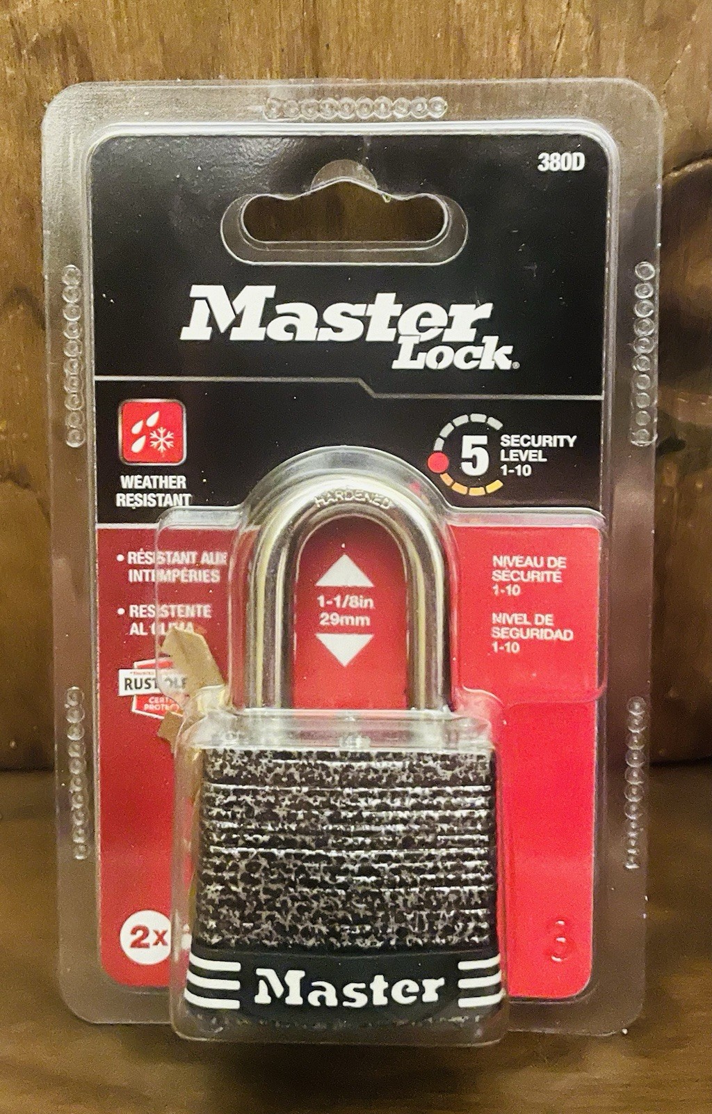 MASTER LOCK - 380D - Rust-Oleum Certified Guaranteed Steel Padlock w/ 2 Keys NEW