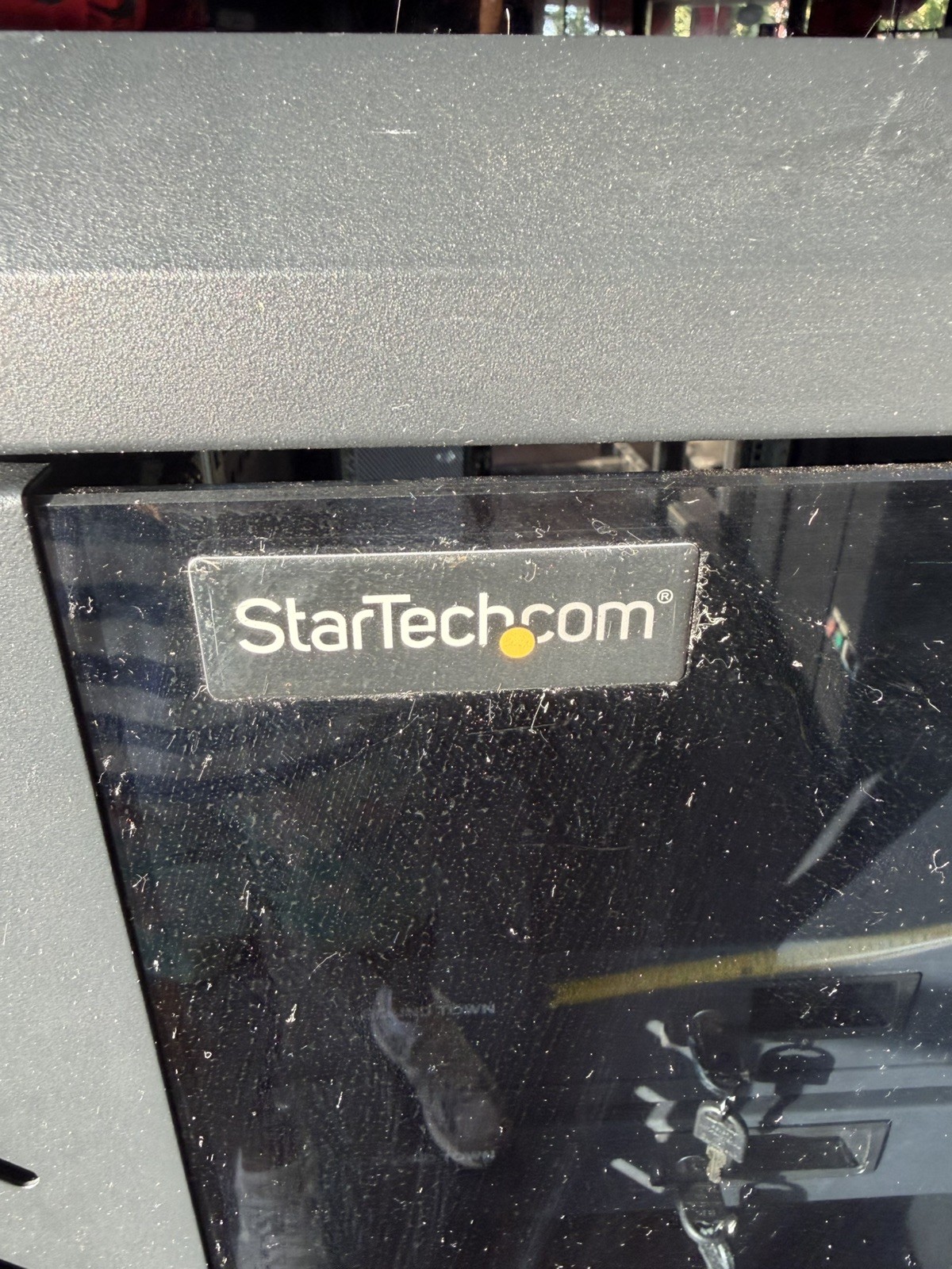 StarTech 25U 19” Server Network AV Rack Cabinet Glass Door 2 Locking Drawers