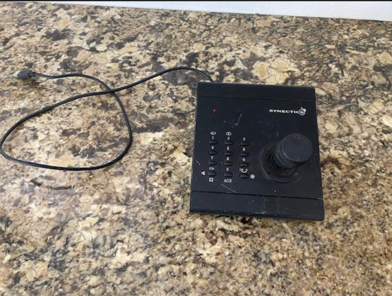 THE SYNECTICS MODEL SYN-071KB PTZ SPEED DOME INDUSTRIAL CCTV KEYBOARD CONTROLLER