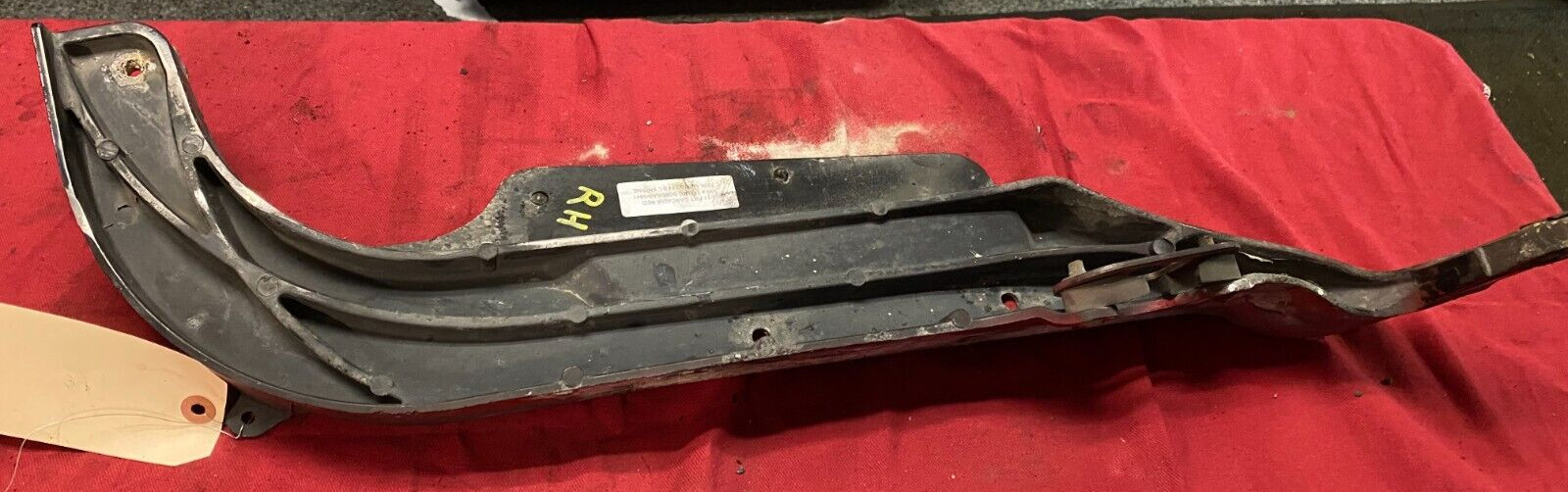 FREIGHTLINER 17-15346-003 Hood REST, Support - RIGHT Side, MOUNT, BRACKET, PIVOT
