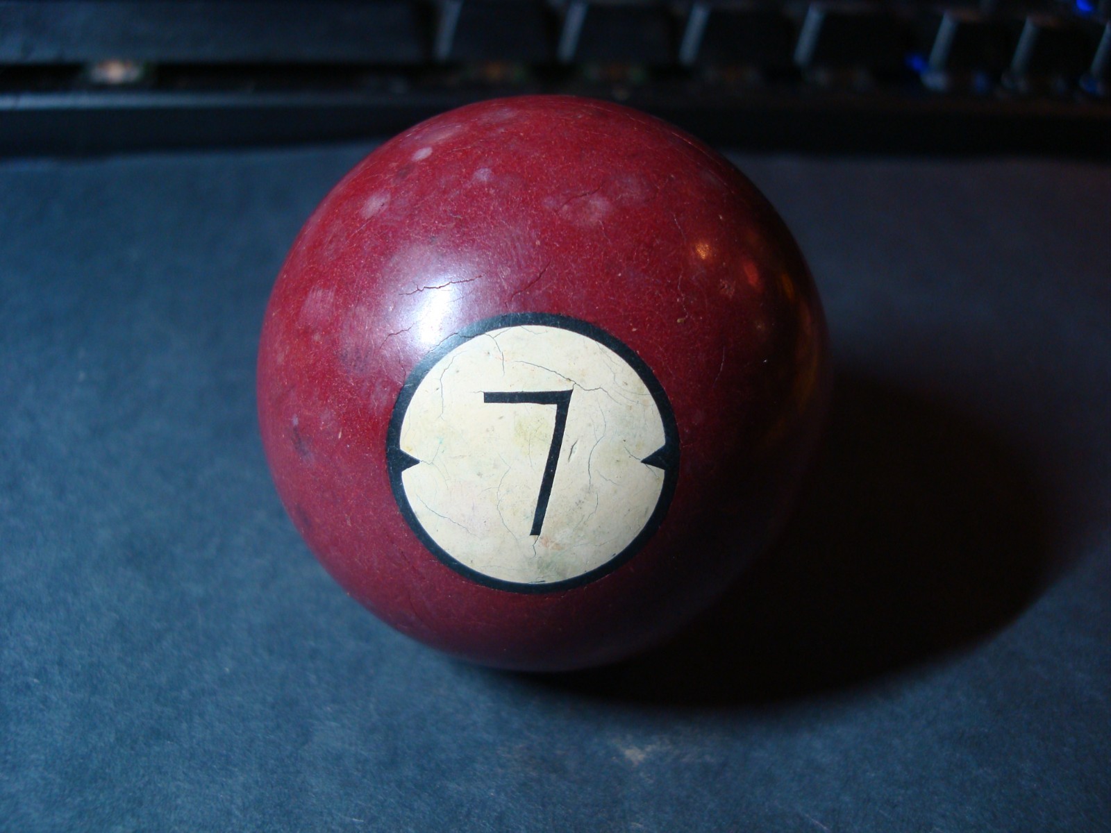 Brunswick Ivorylene Dart clay balls