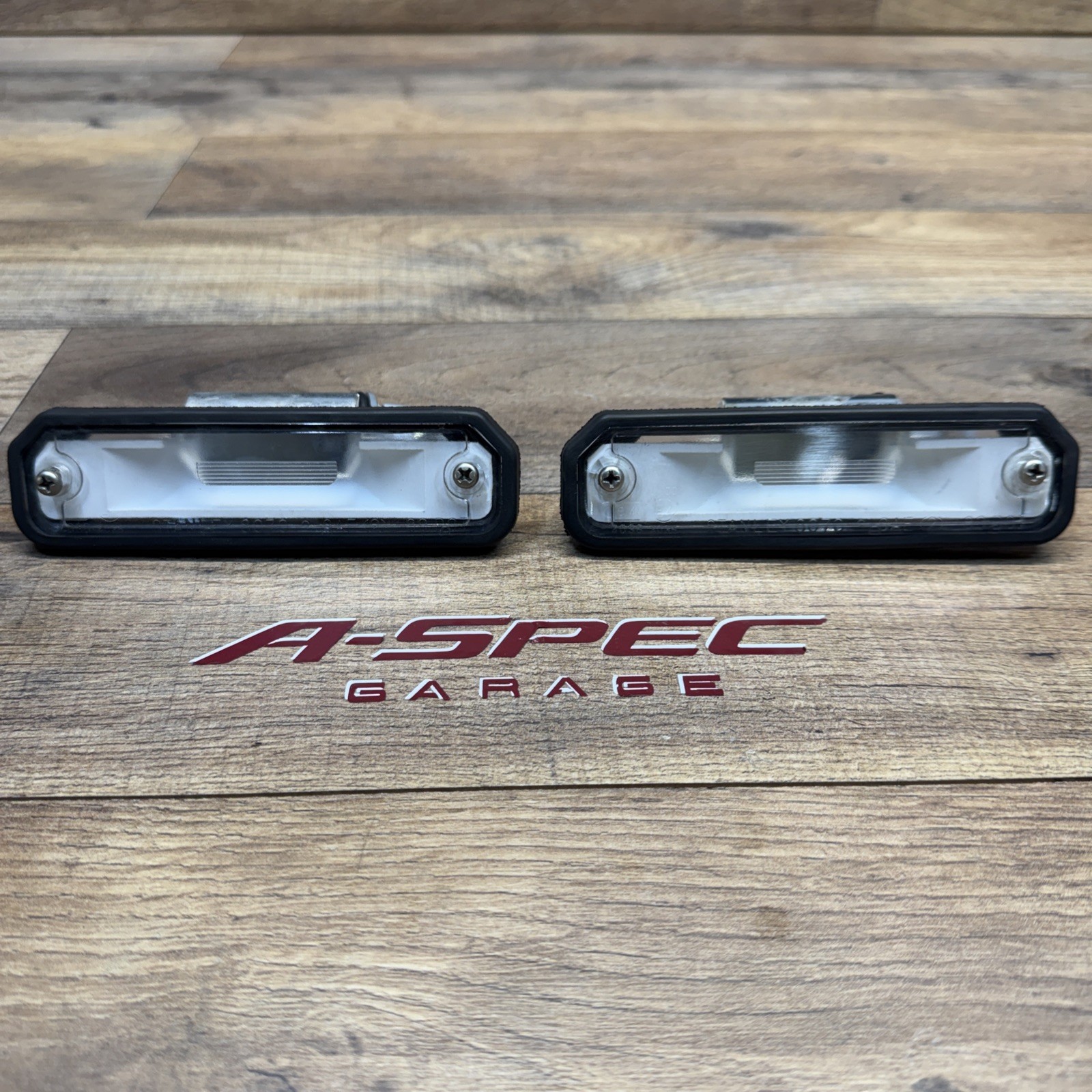 Honda Civic 96-00 License Plate Tag Light Lens Housing OEM SET Very Clean!