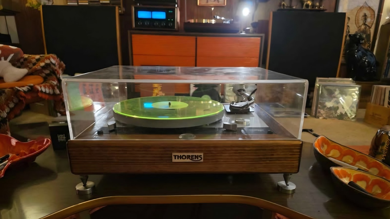 Thorens TD160 Audiophile Belt Turntable w/ Hana Cartridge, Wood Plinth, SME3009