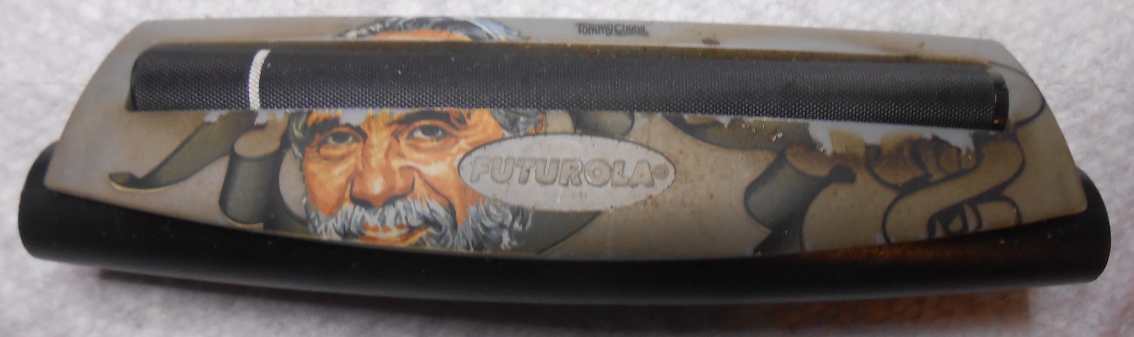 Futurola Chong Roller: Rolling Machine