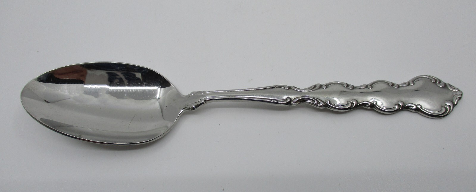 ONEIDA STAINLESS MOZART TEASPOON - 6"- 11B