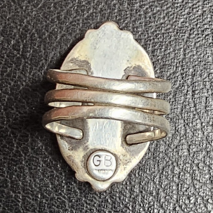 GB Handcrafted Silver Band Ring Oval Setting Signed Maker's Mark Silver Metal