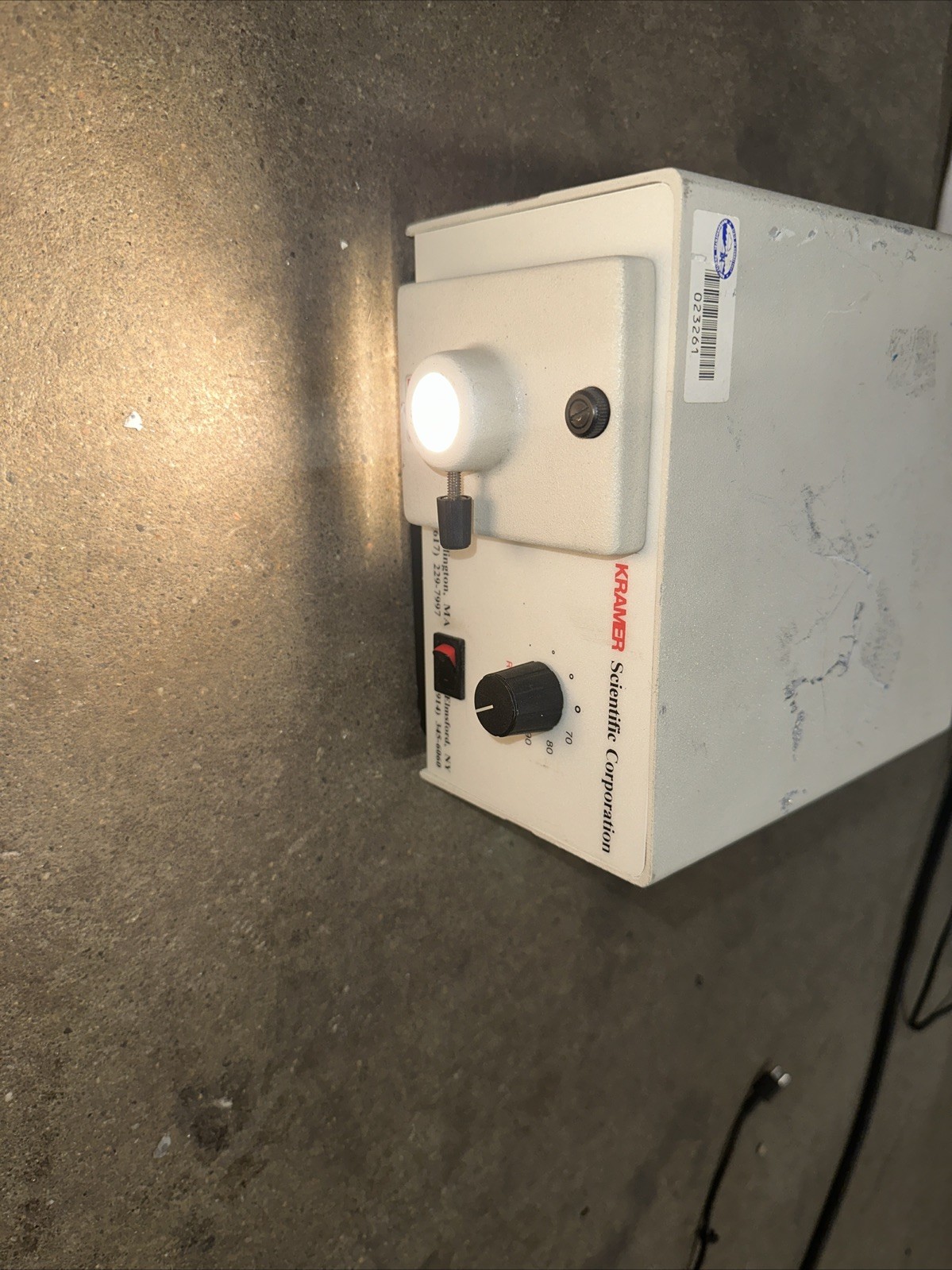 Kramer Scientific Corporation EKE Fiber Optic Light Source
