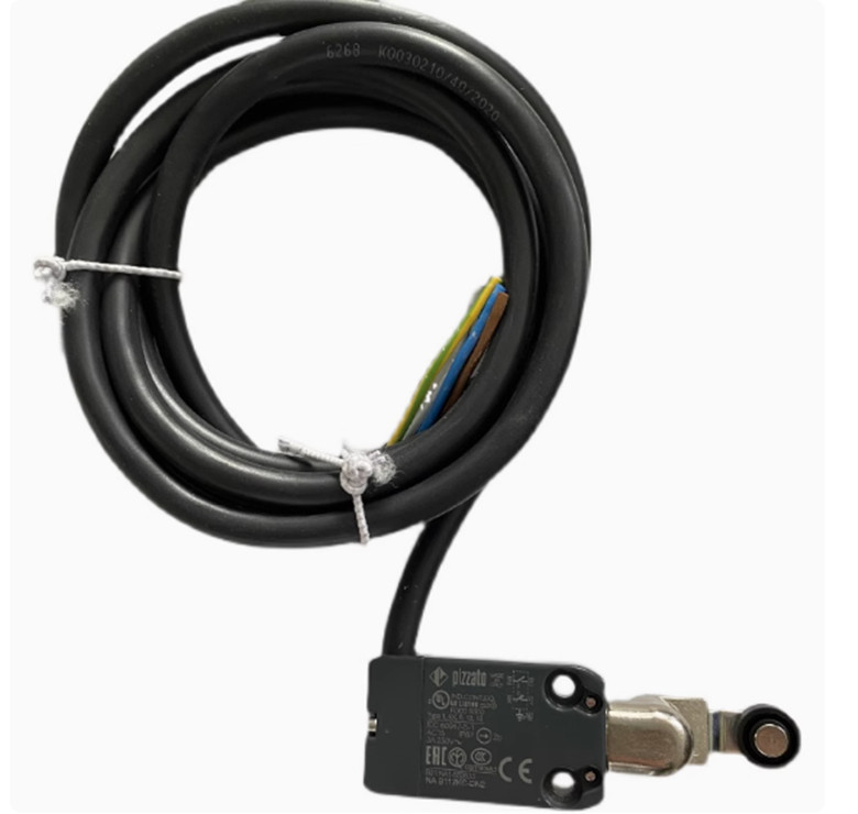 1pcs NEW Pizzato limit switch NA B112KC-DN2