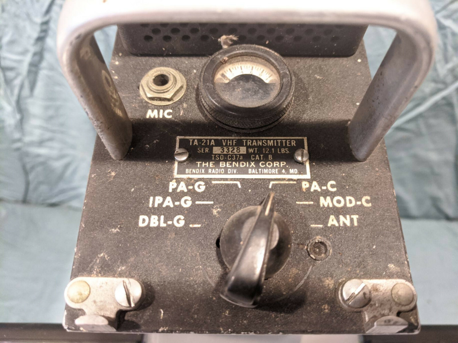 BENDIX CORP VHF TRANSMITTER RADIO TA-21A 5821-00-703-7131