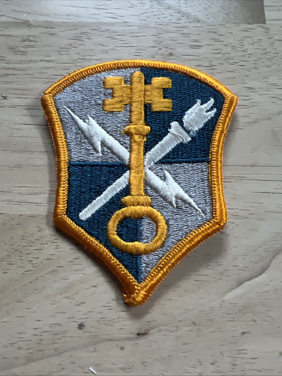 US Army Intelligence & Security Command Full Color Sew On Shoulder Patch New VTG