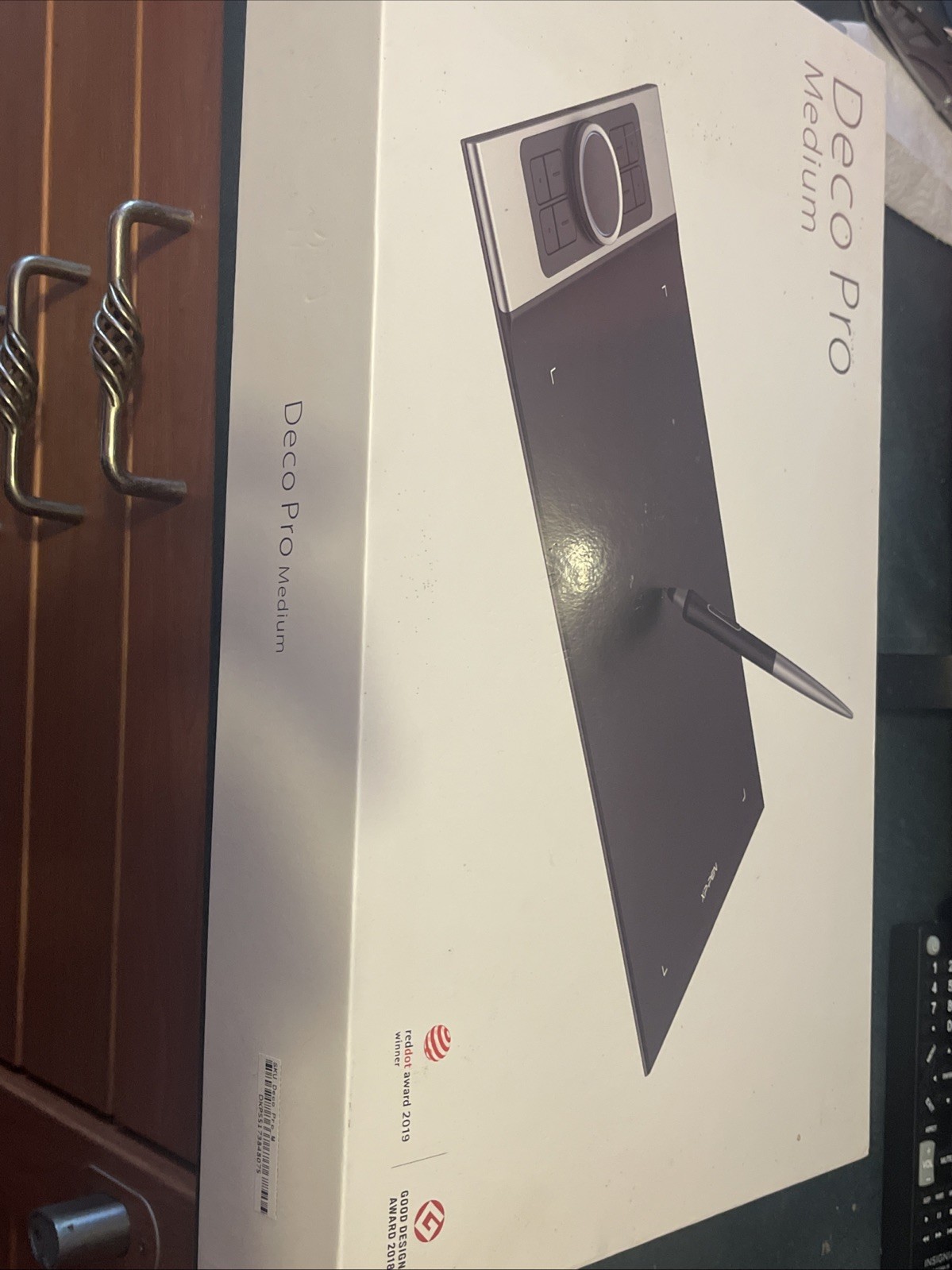 XP-Pen Deco Pro Medium Graphics Drawing Tablet   Red Dot Award