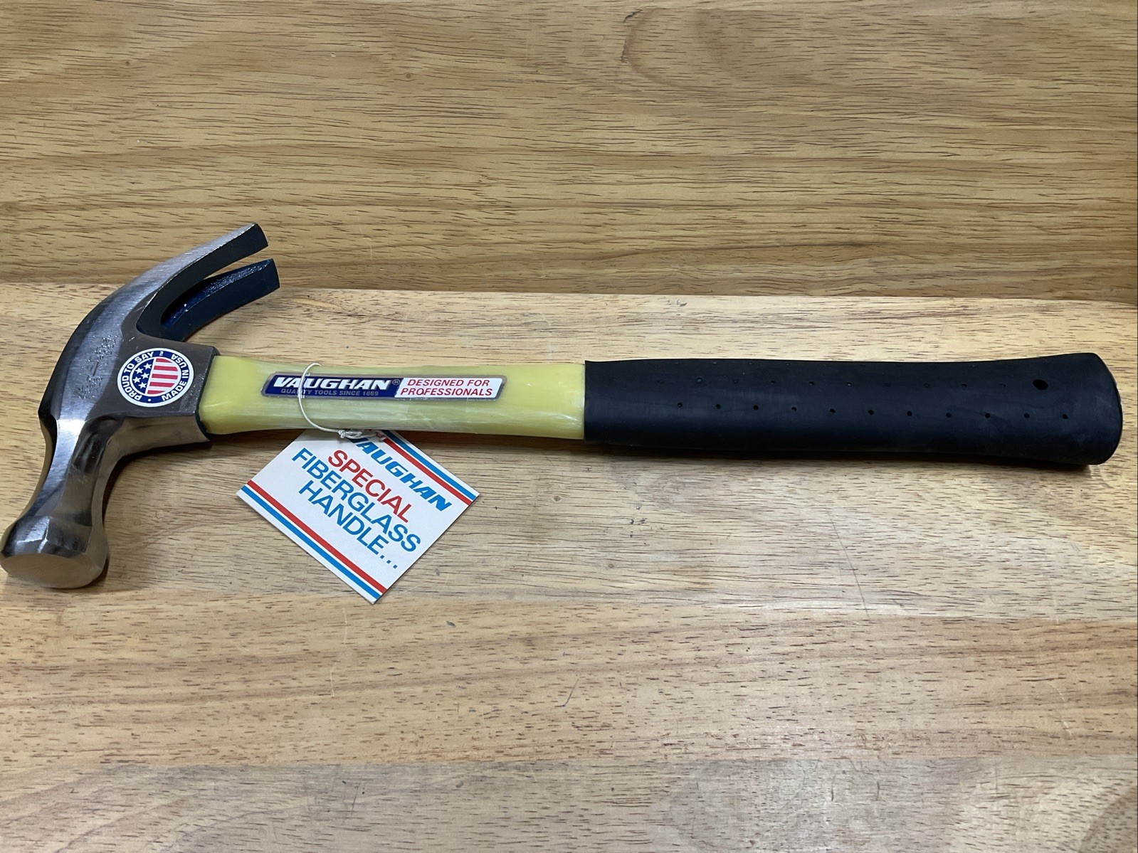 Vintage NOS Vaughan 20oz Claw Hammer Made in USA Fiberglass Handle FS20