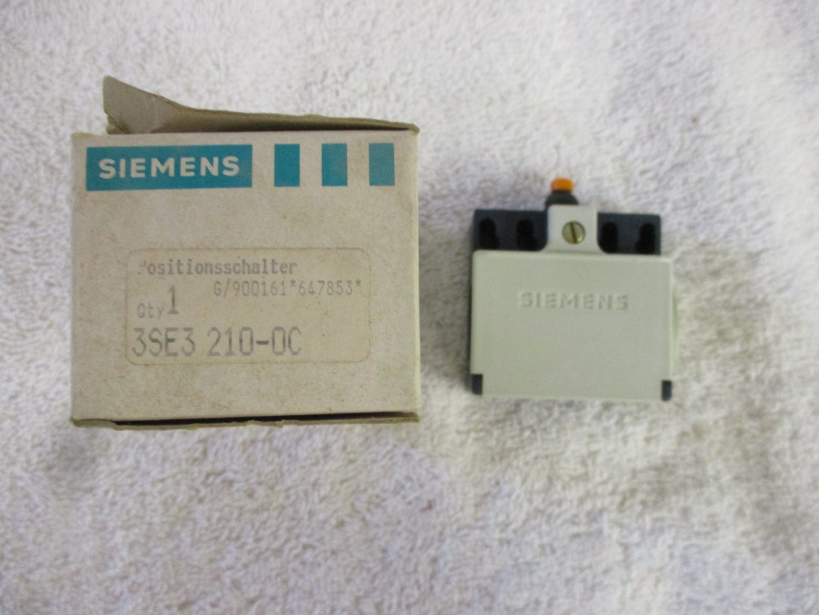 NIB Siemens 3SE3 210 Position Switch    3SE3 210-0C