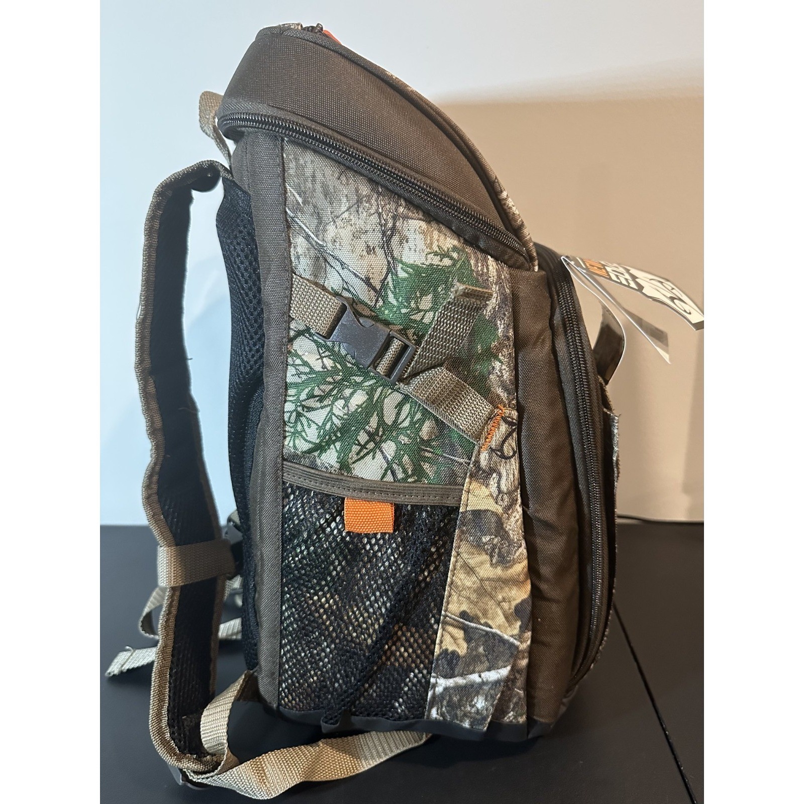 Igloo MaxCold Realtree Edge Camo Backpack Cooler Bag 32 Can Capacity New