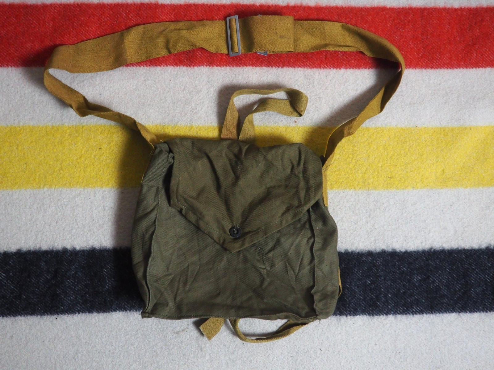 VTG 70s 80s Soviet Union Olive Child Gas Mask Satchel Pouch Strap Bag Military