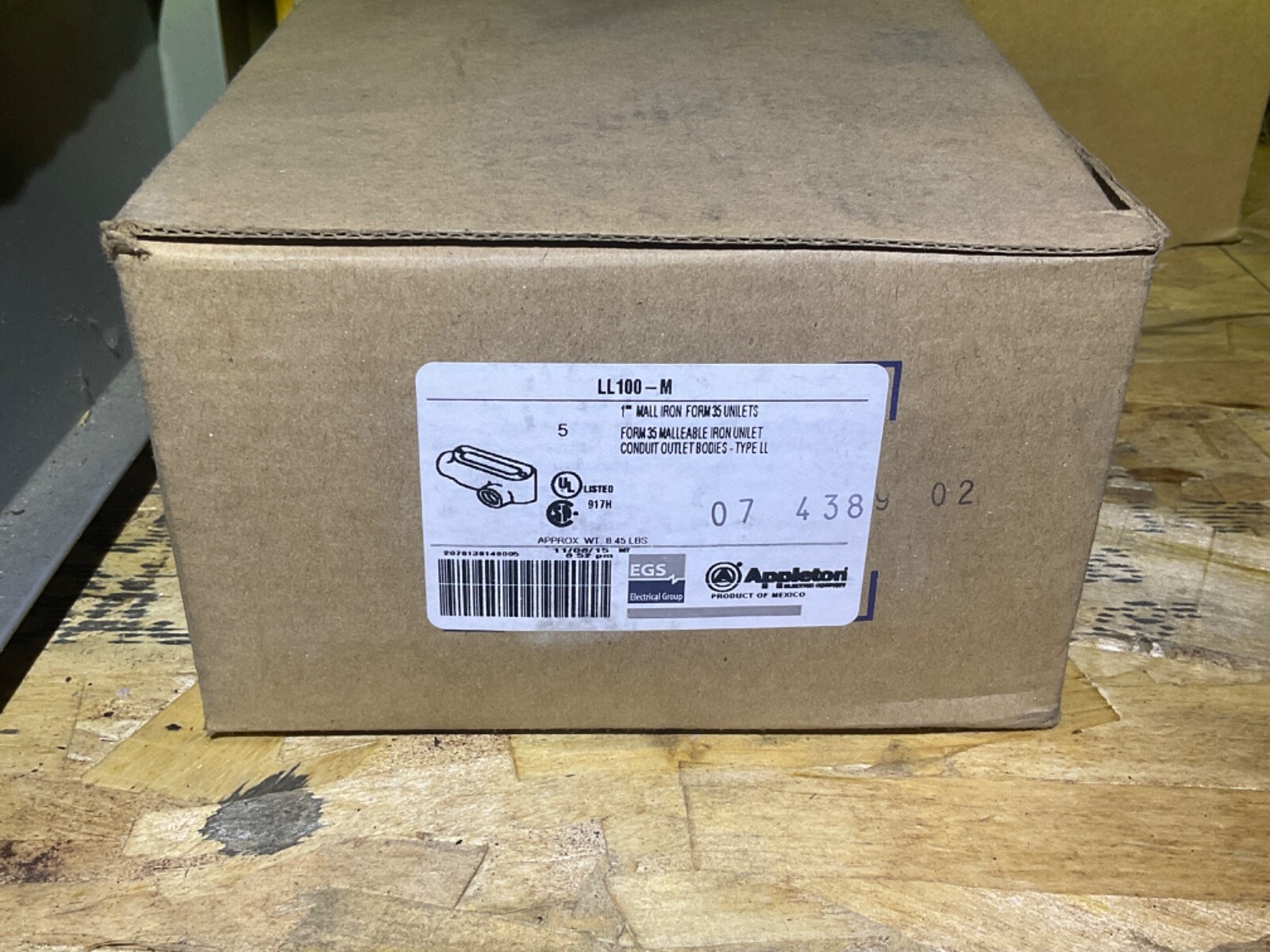 *NEW BOX OF 5* EMERSON / APPLETON LR100-M MALL IRON Conduit Body Form 35 UNILETS